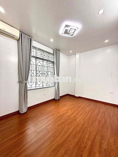 Nhỉnh 6 tỷ có nhà đẹp Ngõ Gốc Đề-oto 100m-ba gác đỗ cửa, 33m2*5T;MT 5m