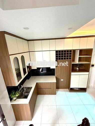 Nhỉnh 6 tỷ có nhà đẹp Ngõ Gốc Đề-oto 100m-ba gác đỗ cửa, 33m2*5T;MT 5m