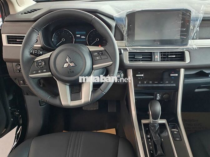 Mitsubishi Xpander Premium Đen 2025 -Giảm kịch sàn