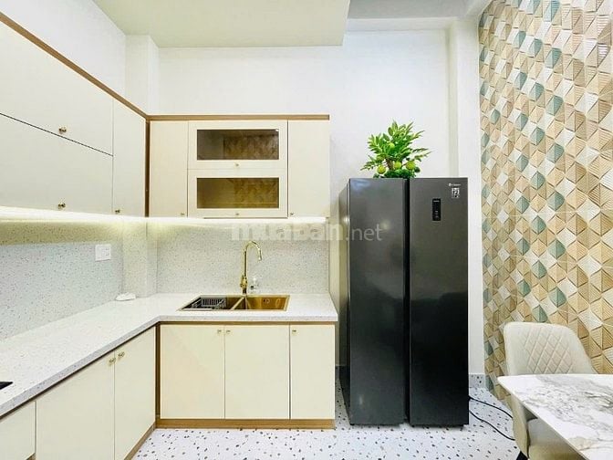 NHÀ XÂY MỚI 4 TẦNG-HẺM THÔNG BÀN CỜ