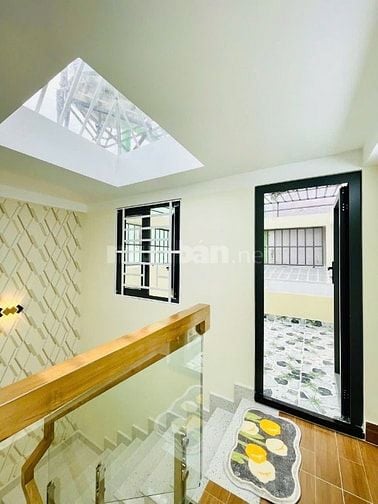 NHÀ XÂY MỚI 4 TẦNG-HẺM THÔNG BÀN CỜ