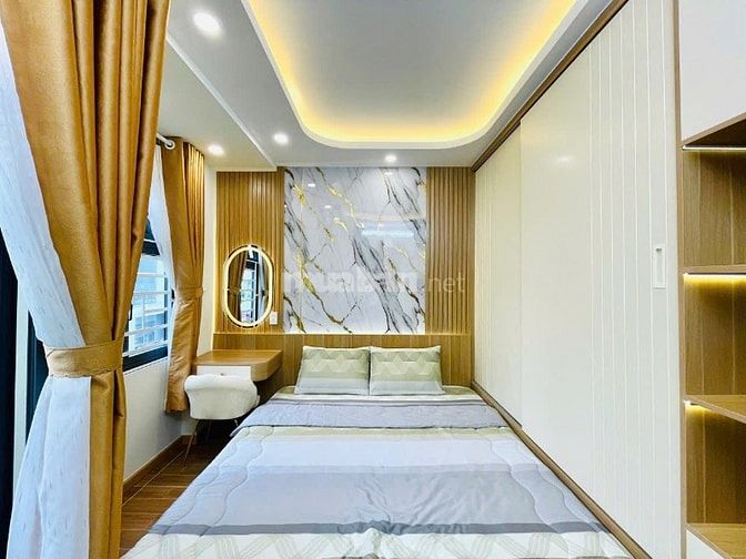 NHÀ XÂY MỚI 4 TẦNG-HẺM THÔNG BÀN CỜ