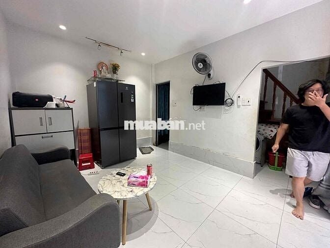 Nhà 2 tầng, Xô Viết Nghệ Tĩnh, giáp quận 1, dtsd 50m2, nhỉnh 3 tỉ