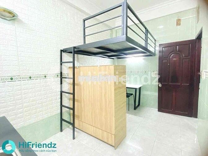 PHÒNG TRỌ SINH VIÊN GIÁ RẺ - DUPLEX BAN CÔNG GẦN VÒNG XOAY PHÚ LÂM