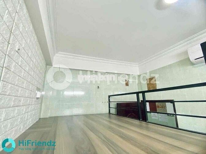 PHÒNG TRỌ SINH VIÊN GIÁ RẺ - DUPLEX BAN CÔNG GẦN VÒNG XOAY PHÚ LÂM