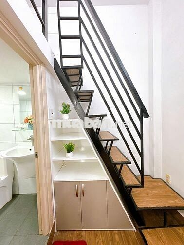 Căn hộ duplex máy giặt riêng cửa sổ lớn nội thất cao cấp ở Phú Nhuận