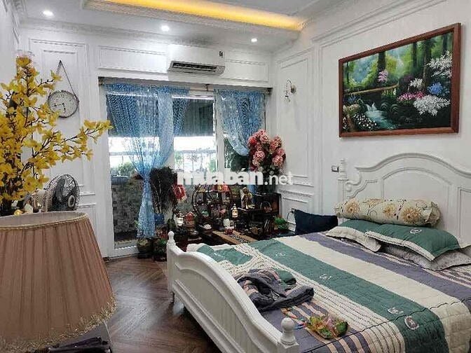 Bán Căn Chung Cư Vimeco Nguyễn Chánh 130m2 3pn 2wc.