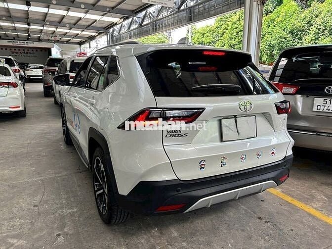 (Xe Hãng) Toyota Yaris Cross 2024 1.5AT - 35800 km
