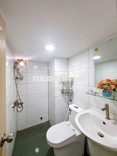 Căn hộ duplex máy giặt riêng cửa sổ lớn nội thất cao cấp ở Phú Nhuận