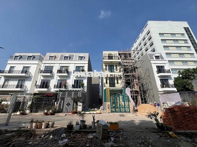 Đất thổ cư - hướng Đông - đường xe hơi - HHG - Phường Thạnh Lộc - Q12