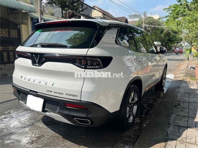VinFast Lux SA2.0 2022 bản base