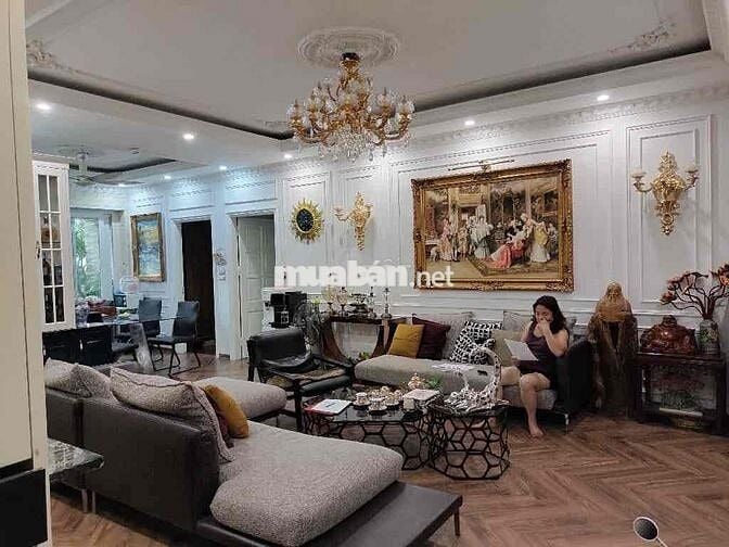 Bán Căn Chung Cư Vimeco Nguyễn Chánh 130m2 3pn 2wc.