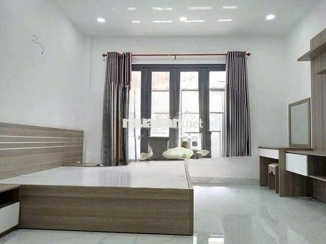 Nhà nc gần chợ tân định & nhà thờ tân định 2pn và Công viên Lê Văn Tám