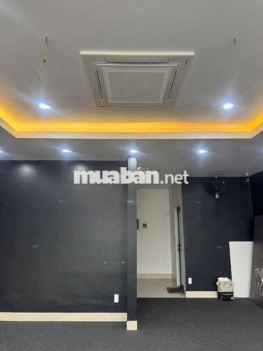 Shophouse 5 tầng thang máy + full đồ, vị trí đẹp nhất Gia Lâm