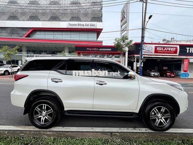 Toyota Fortuner 2020 2.4G 4x2 AT - 26700 km