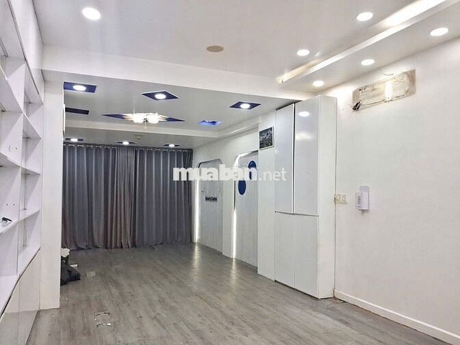 Nhà trệt 3 lầu Góc 2 Mặt Tiền đường Trần Hưng Đạo 45 triệu