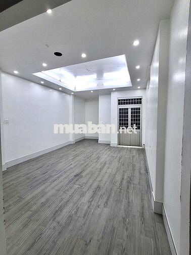 Nhà trệt 3 lầu Góc 2 Mặt Tiền đường Trần Hưng Đạo 45 triệu