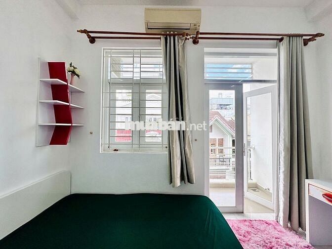 Cho thuê phòng Ban Công, Full NT, tách bếp ở Trần Xuân Soạn, Tân Hưng