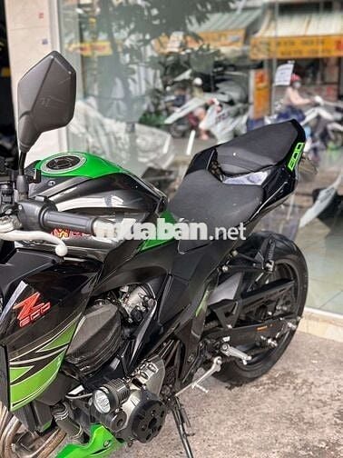 Kawasaki Z800 cần bán ạ