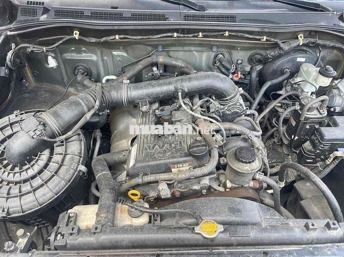 Toyota Fortuner 2011 2.7V - 109000 km chính chủ