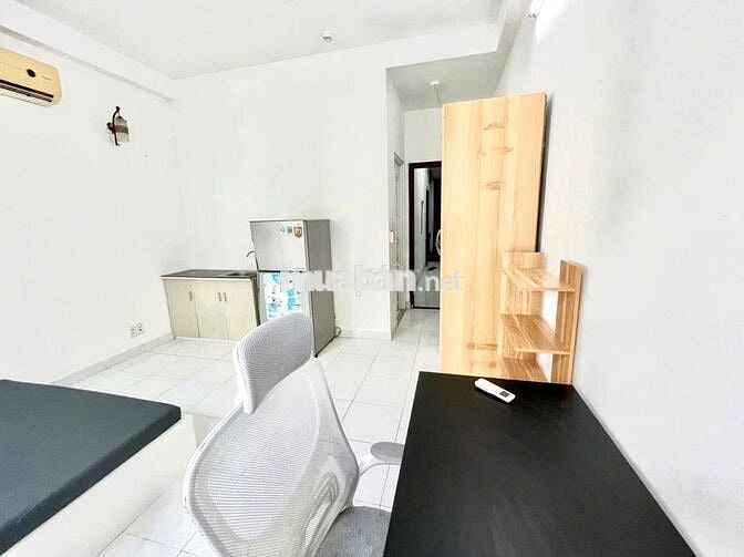 STUDIO NHỎ XINH NGAY ĐH MỸ THUẬT -25M2 -FULL NT -BAN CÔNG RÊNG-FREE XE