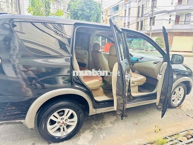 Mitsubishi Zinger 2009 GLS 2.4 MT 8 CHỖ RỘNG RÃI