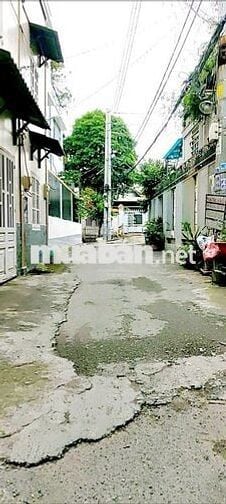 Bán nhà chính chủ nha:  1 trệt 1 gác. 1pn,1tl, dân kín, gần tiện ích