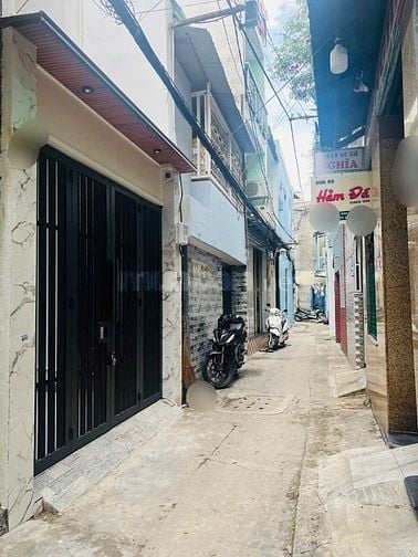 Điện Biên Phủ-Xô V N Tĩnh,Nhà Mới,2Tầng,Giáp Q1,KD Nhộn Nhịp 