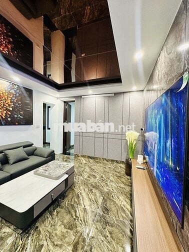 Tập thể Phương mai tầng 2. 80m2. 3 phòng ngủ 2vs. Giá 5.25 ty