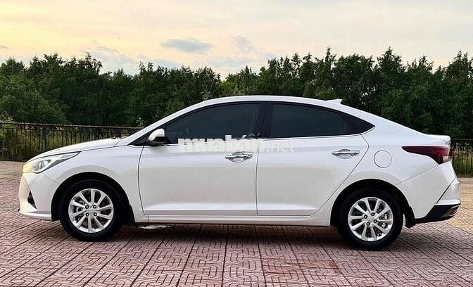 Hyundai Accent 2022 1.4 AT - 35000 km