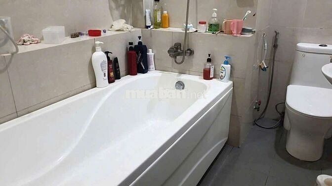Nhà đẹp 5.5 × 10m Hẻm ôtô 1 trệt 2 lầu gần CHỢ, TRƯỜNG HỌC Chỉ 5.5 Tỷ