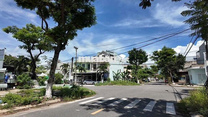 ĐẤT ĐƯỜNG 7,5M DT: 130M2 NGANG 10M – KẸP LỐI THOÁT HIỂM SÁT LÔ GÓC