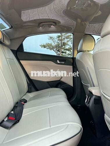 Hyundai Accent 2022 1.4 AT - 35000 km
