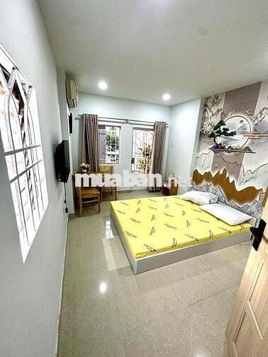 CHO THUÊ NHÀ NGUYÊN CĂN HẺM Ô TOI 1 TRỆT 2 LẦU SÁT BÊN QUẬN 1