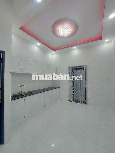 Nhà Mặt Tiền Chợ Bình Chánh Cần Ra Gấp 750TR Sổ Hồng Riêng