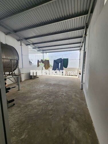 Cho Thuê Nhà Nguyên Căn 3PN-2WC đủ nội thất, đường xe hơi