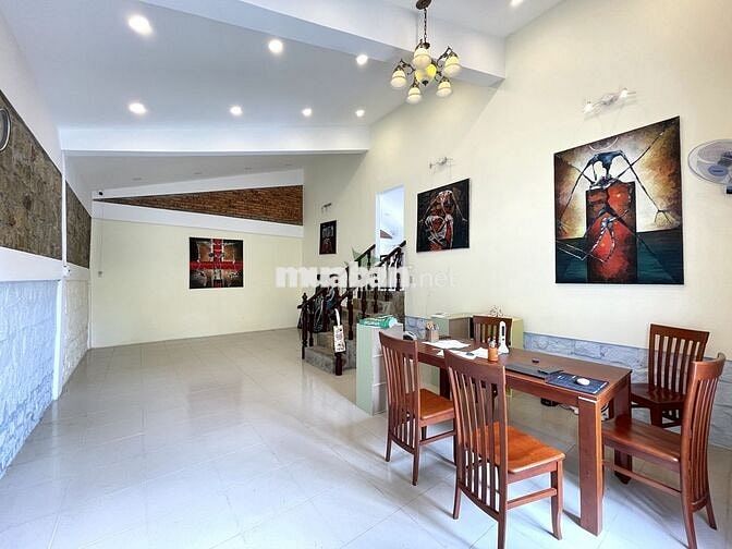 CHO THUÊ NHÀ SÂN VƯỜN GẦN NÚI Ở BẮC NHA TRANG GIÁ 20 TRIỆU/ THÁNG