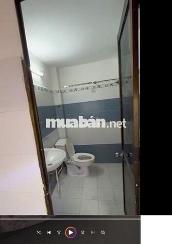 Căn full nội thất - gác đứng - tầng trệt