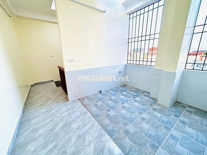 CĂN XÂY MỚI HOÀNG MAI CŨ- KÍNH KOONG - LÔ GÓC