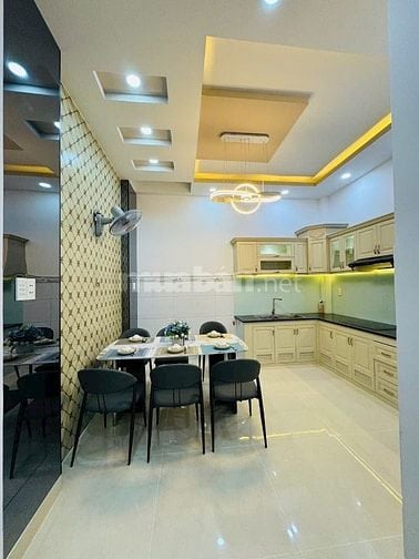 ⭐️Nhà 3 Lầu tuyệt đẹp Cao cấp xe hơi để trong nhà Phạm Văn Chiêu, P16,
