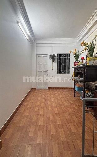 Bán nhà riêng 16m2 chính chủ tại Hoàng Mai. 0888169chínbatám