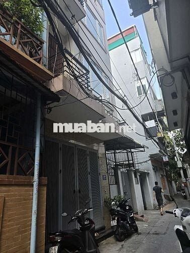 1 căn lô góc 80m2 tại phố hoàng hoa thám
