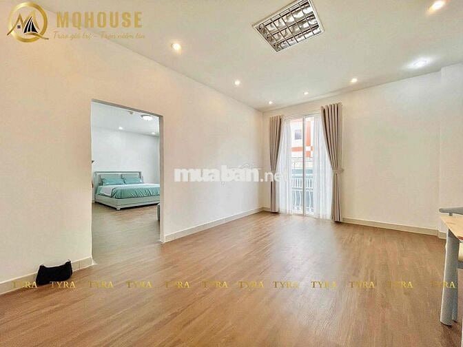 🏡Căn Hộ Ngay Trung Tâm Quận Phú Nhuận - Full Nội Thất Mới - Bancol Lớn