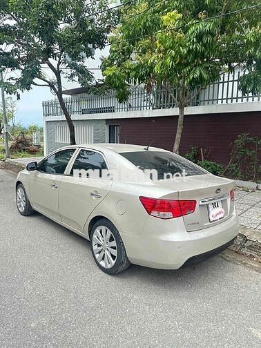 Kia Forte 2011 SX 1.6 MT - 130000 km