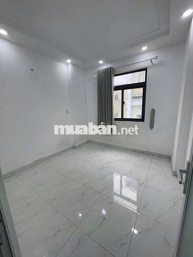 Nhà mới ra lò 3ty tl 3,5x13m đúc 1 trệt 1 lầu ST 2pn 2wc