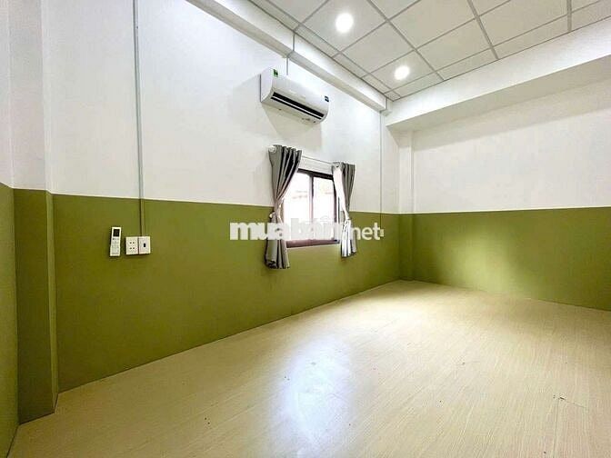 PHÒNG 1 TRỆT 1 LẦU KHÔNG GIỚI HẠN NGƯỜI Ở ĐỂ ĐƯỢC 4 XE GẦN SÁT LOTTE