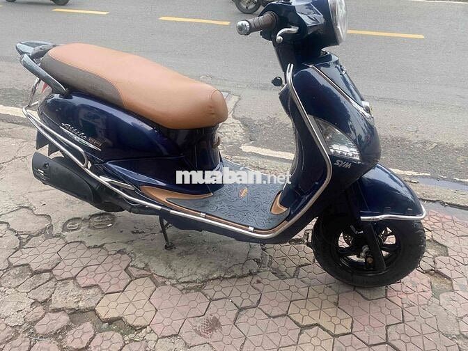 xe Elizabeth Fi xanh 2013