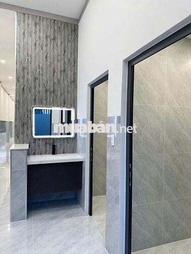 VỠ NỢ BÁN GẤP CĂN TRỆT LỮNG XUÂN THỚI SƠN, HÓC MÔN 2PN, 2WC.