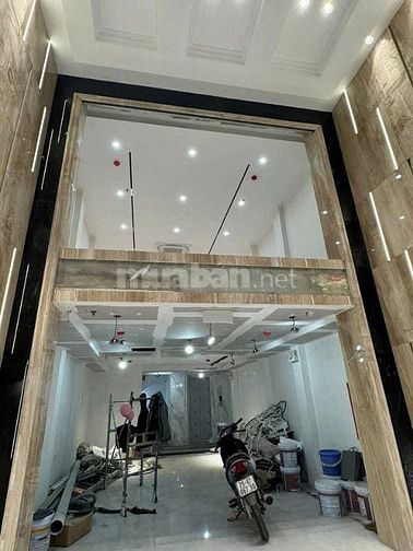 BÁN GẤP NHÀ CẦU GIẤY - 76M2 - MẶT TIỀN 6M - GIÁ 30 TỶ
