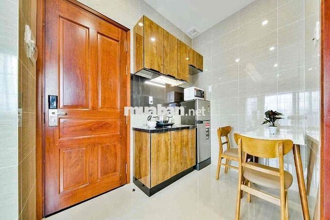 🏡Căn Hộ Ngay Trung Tâm Quận Phú Nhuận - Full Nội Thất Mới - Bancol Lớn